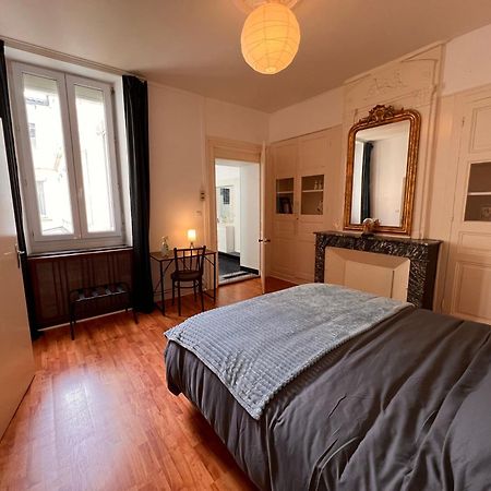 La Colbertine - Charming Apartment In Place Colbert Rochefort  Exterior photo
