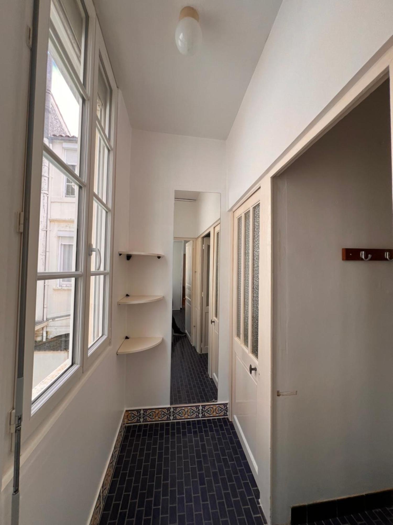 La Colbertine - Charming Apartment In Place Colbert Rochefort  Exterior photo